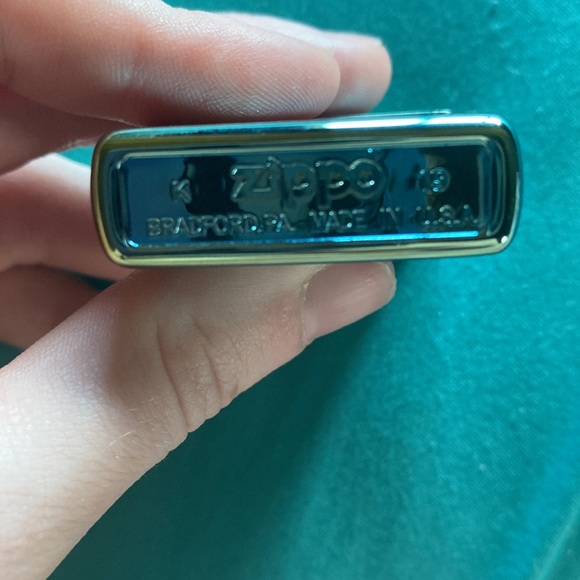 Zippo - Picture 2 of 2